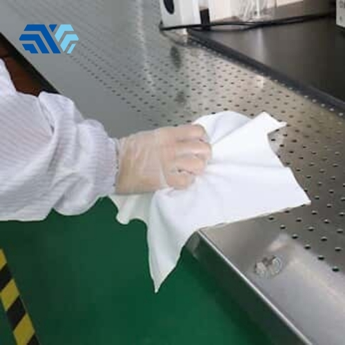 Tại sao nhà máy điện tử ưu tiên sử dụng khăn lau 3008 thay vì loại khác?