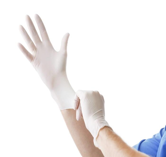 Cách sử dụng găng tay cao su chuẩn đó là bạn nên để tay trần và không đeo trang sức