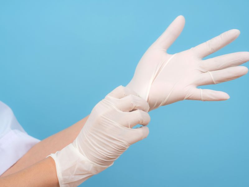 Hướng dẫn Cách sử dụng găng tay y tế có bột đúng cách - Hình 3 Hướng dẫn Cách sử dụng găng tay y tế có bột đúng cách - Hình 3
