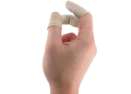 Tầm quan trọng của việc sử dụng bao ngón tay trong lắp ráp điện tử - 1