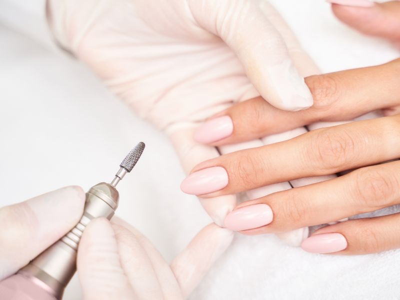 Tiệm Nail có cần dùng găng tay y tế? Lời khuyên từ chuyên gia - Hình 2