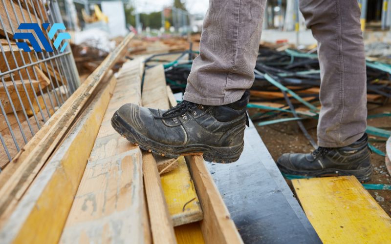 Cách làm khô giày bảo hộ lao động nhanh chóng vào mùa mưa - Hình 4 Cách làm khô giày bảo hộ lao động nhanh chóng vào mùa mưa - Hình 4
