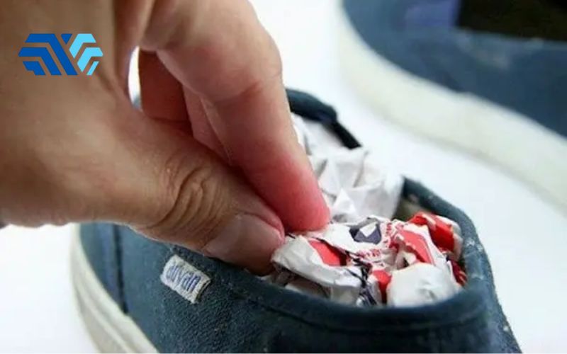 Cách làm khô giày bảo hộ lao động nhanh chóng vào mùa mưa - Hình 2 Cách làm khô giày bảo hộ lao động nhanh chóng vào mùa mưa - Hình 2
