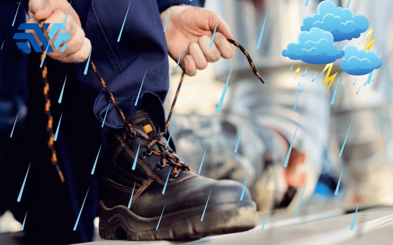 Cách làm khô giày bảo hộ lao động nhanh chóng vào mùa mưa - Hình 1 Cách làm khô giày bảo hộ lao động nhanh chóng vào mùa mưa - Hình 1